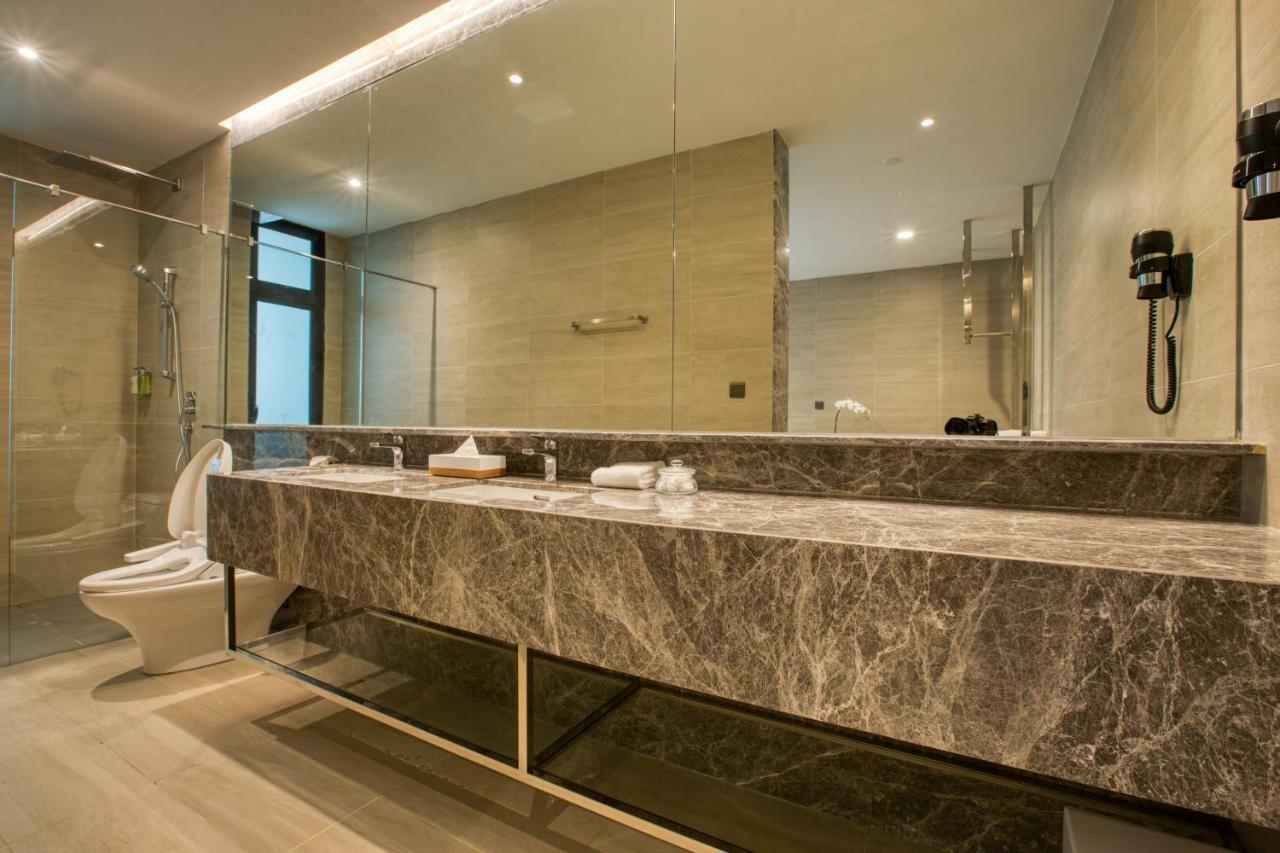 Mercure Living Putrajaya Exteriör bild Bathroom