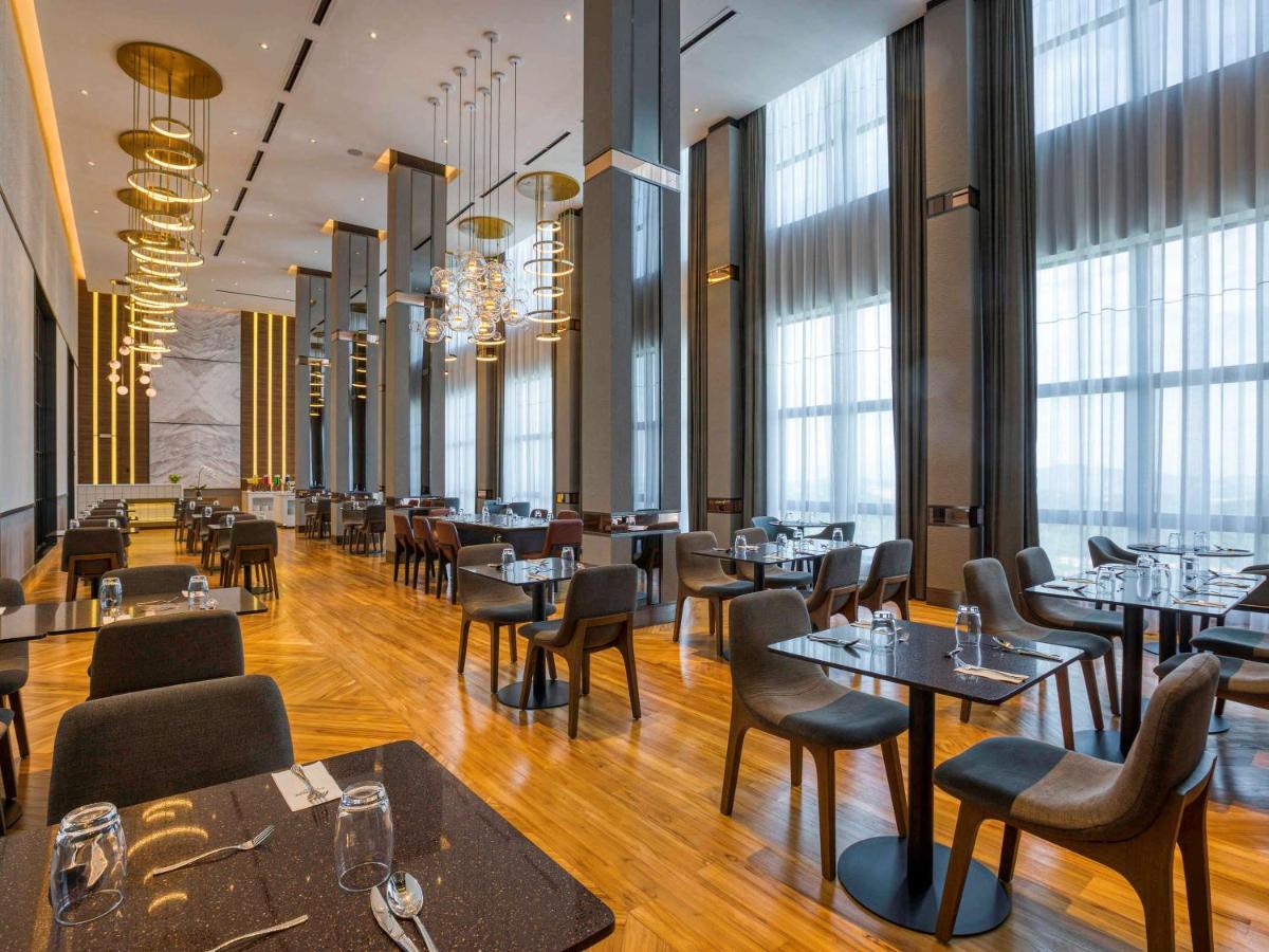 Mercure Living Putrajaya Exteriör bild The restaurant
